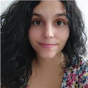 Profesora de Historia, Historia del Arte, geografía,... Imparte clase a niños de primaria, secundaria y bachillerato